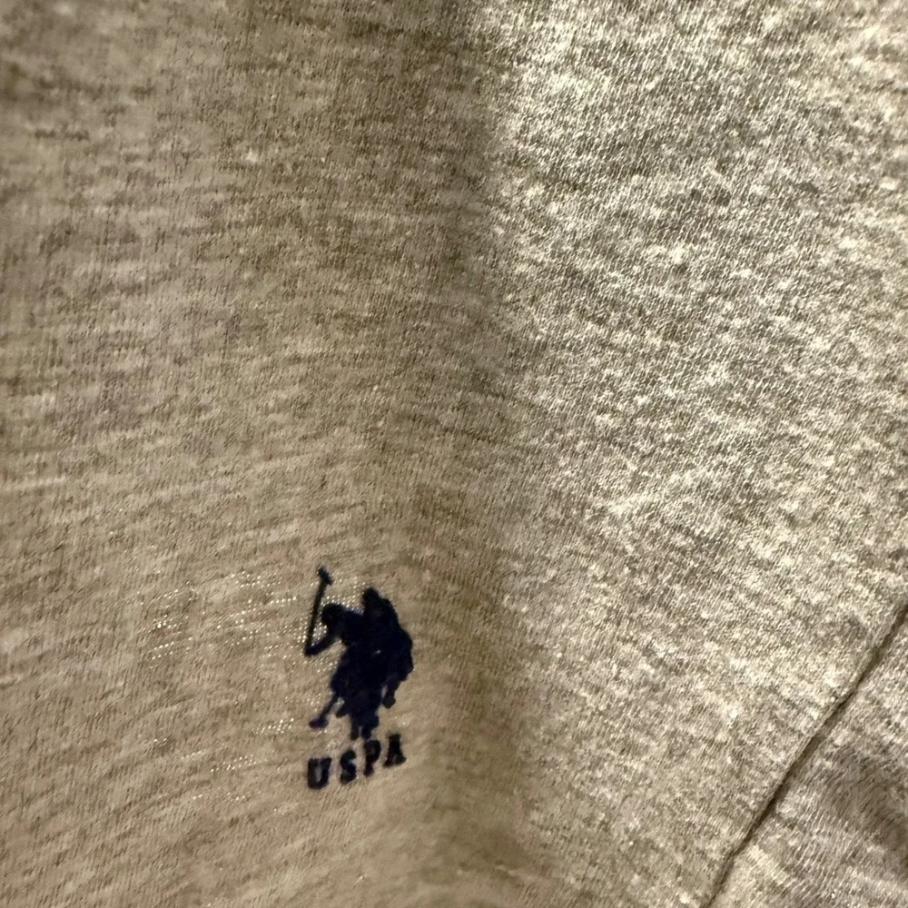 US‎ Polo Assn Mens V-Neck T-Shirt Gray Casual Short Sleeve Tee